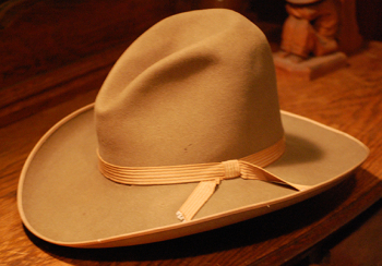 The Allure of the Cowpoke Hat: Unraveling the Western Fashion Icon